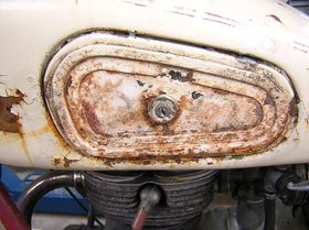 Motorrad: BMW R253 Tank vorher