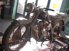 Motorrad: R252 Scheunenfund